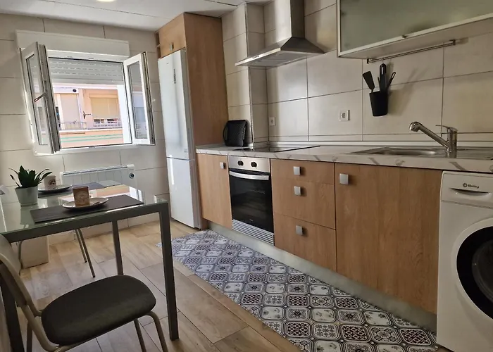 Pasarela Almozara & Parking Gratis 아파트